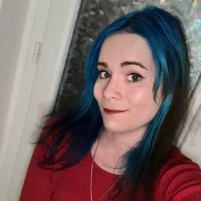 _Lua_Moon__'s profile picture. Excessive ⚢ 💙 My twin is the ocean’s daughter 🌊 Instagram @/Mlle_Lua 🏳️‍🌈 ma VIE IP 💕