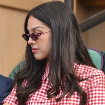 ilseesk_zaza's profile picture. viendo crepúsculo con valdo ♡| fan account | she/her | livieshqx23 | teamsabrinax1