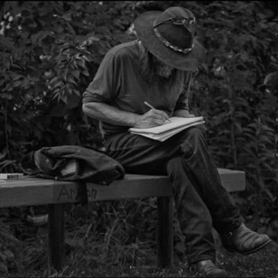 AHMEDF_23's profile picture. انا شخص ابحث ولكن لا اعلم عن ماذا ابحث فقط ابحث في كل شي  🇰🇼