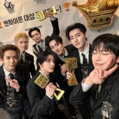 Enha7nnie2's profile picture. Only into Enhypen (Fan Account)