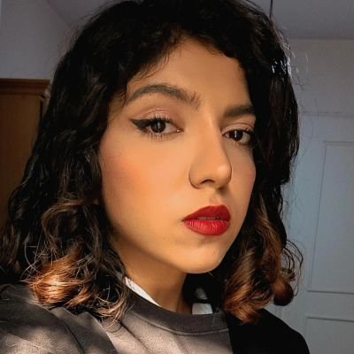 pheebs1989tv's profile picture. ⛔عرزشی