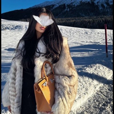 xr7ii_'s profile picture. 