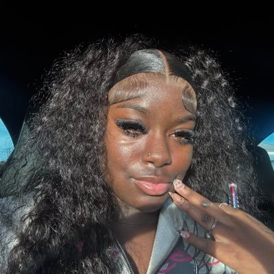 kiiyannaa's profile picture. 