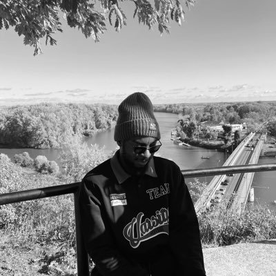 kena_data's profile picture. Data Engineer👨🏾‍💻 | Python | SQL🧮  | I make tables and build pipelines.