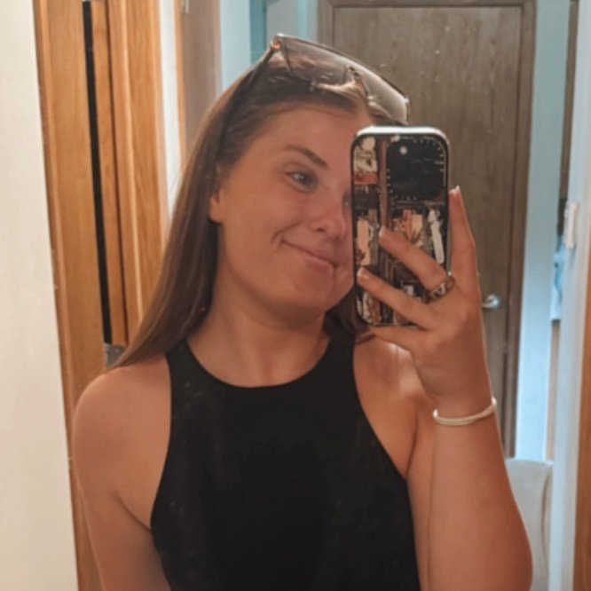 KyraSturm1's profile picture. 