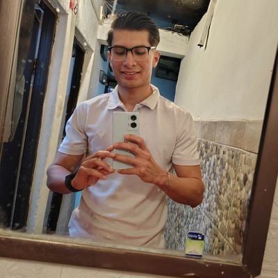 LUISMARIORMZ1's profile picture. Vuela alto, no para que el mundo te vea, síno
para que tu veas al mundo.✨