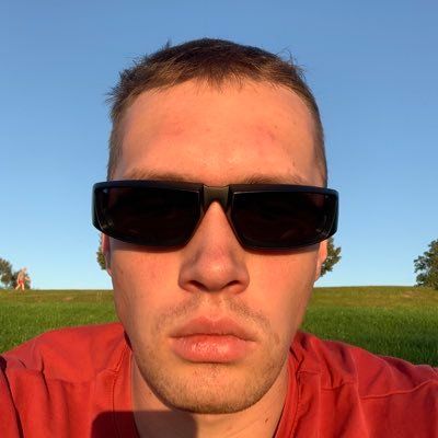 ropbsons's profile picture. programming business books chess