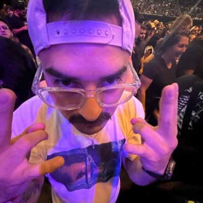 GuzeGuze_'s profile picture. 