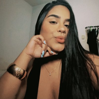 laricelestinoo's profile picture. oblíqua e dissimulada