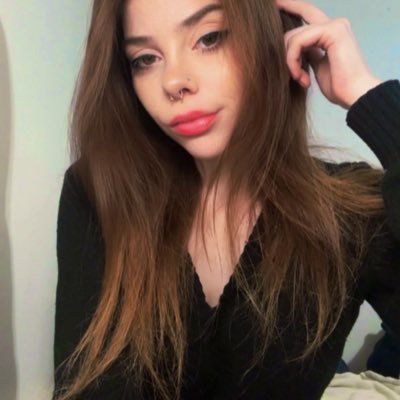 _jennamkay's profile picture. pathetic girl on twitter.