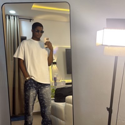 Agbaje1243984's profile picture. 