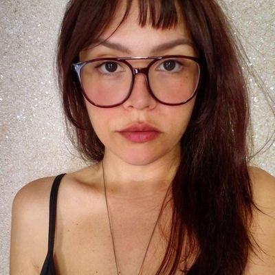 psihelenversuti's profile picture. •Psicóloga pós graduada em Terapia Cognitivo Comportamental
•Online, pra qualquer lugar desse mundão
• Esse perfil tem bloqueio automático contra gente chata