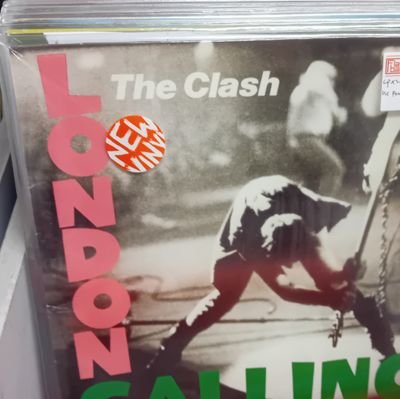 Denisec632761C's profile picture. football, boxing, music fan ,chess master ,true eastender,