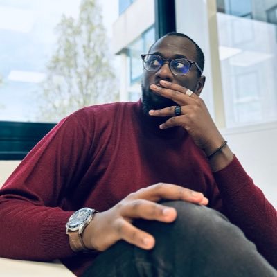 BaobabDuDesert's profile picture. Sous côté comme Fanon, entre tweets de foot et réflexions, je partage ma versification. S.93 V.1-3. God Bless Us 🙏🏿 🇲🇷🇸🇳