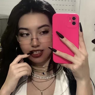 mirandonis's profile picture. your honor who gives a fuck lowkey