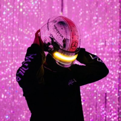 adm_2_O's profile picture. 