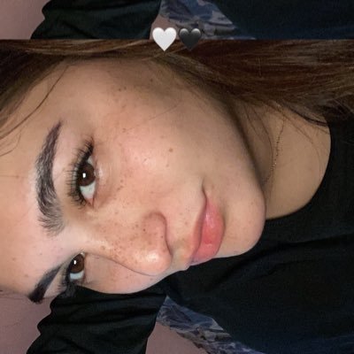 Mela_mosman's profile picture. 21🦋