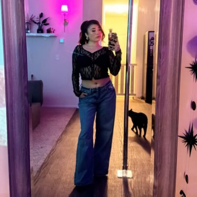 k_deleonnnn's profile picture. 28 | graceful & grateful | TX.