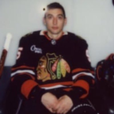 lukelietome's profile picture. 🏒#blackhawks ⁹⁸ + ⁹⁵  #thefutureisteal ² #tusksup ¹⁰