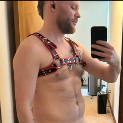 DaddyHungSub's profile picture. 