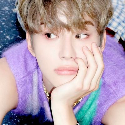 baebo_jw's profile picture. 흰눈이 내려오는 날