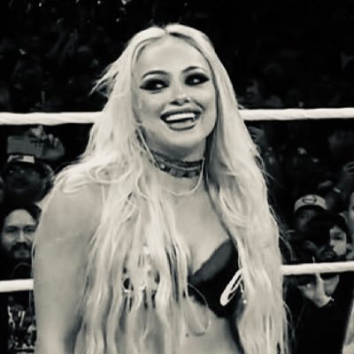 uceysjucey's profile picture. 2/2 of the jey uso girls! | met jey 4x | @INDIPRESSIVE | the usos followed 8/19/24 |