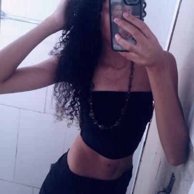 annysilvz_'s profile picture. 