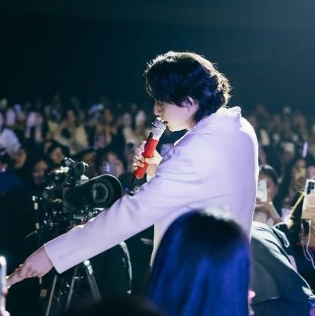 EhutXc's profile picture. 💙@maxky_rp💙@bbasjtr  💙#แม็กกี้บาส ⁠❥✧。
#6CODE