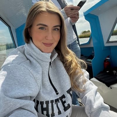 annaawhu's profile picture. ⚽️🐾🌊🤍