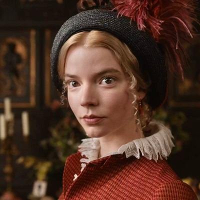 glassgirldreams's profile picture. ♡ 33 year old neovictorian high femme with very thick glasses seeking a bookish & gentlemanly stone butch to chase her across the moors in the dead of night ♡