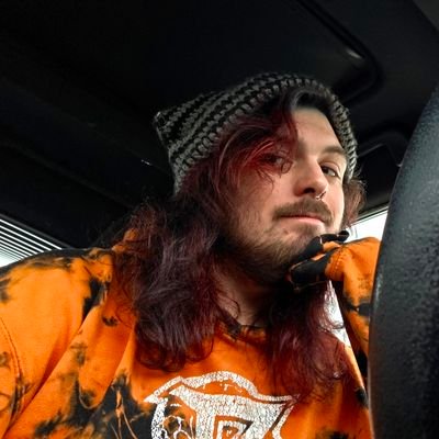 wehaventlostyet's profile picture. 🪦a horror movie cliché 🔪                                                                                         
🤍24 they/them🖤