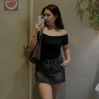 flnnst0nes's profile picture. soft, yet strong