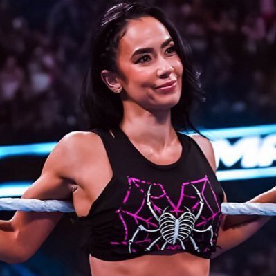 TOXlCATTRACTlON's profile picture. #LoveBitesBack • fan account — wrestling — reality tv — music