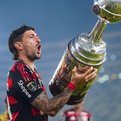 crflamengc's profile picture. 