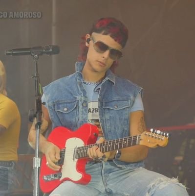 eldiskoo's profile picture. No te soltó.
No dejó de querer.
Solo está procesando.