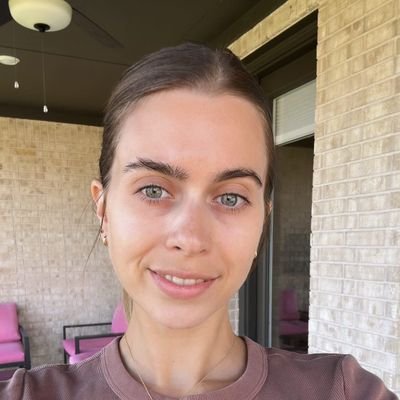 charlotteR84030's profile picture. 