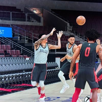 LilHenry73363's profile picture. basketball swimming 🏊. LSU