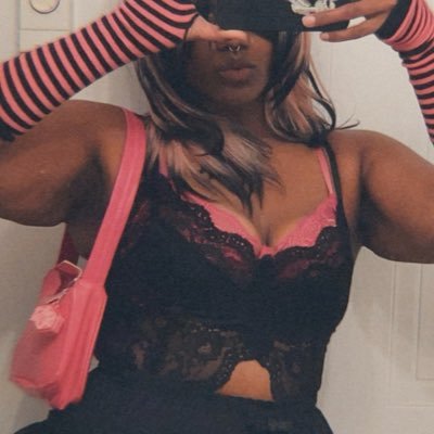 planetfrumpy's profile picture. taurus moon • they/them • 🏳️‍🌈🇹🇹🇯🇲