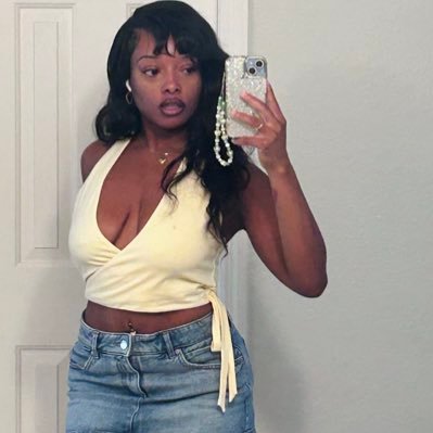 BadGirl_Cici's profile picture. 🦋✨Above all else, guard your heart, for everything you do flows from it.” — Proverbs 4:23🩵👼🏽