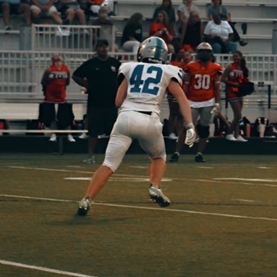 simpIybetter's profile picture. Olathe West HS | 🎓 2027 | 5’10” 185 | LB, S |