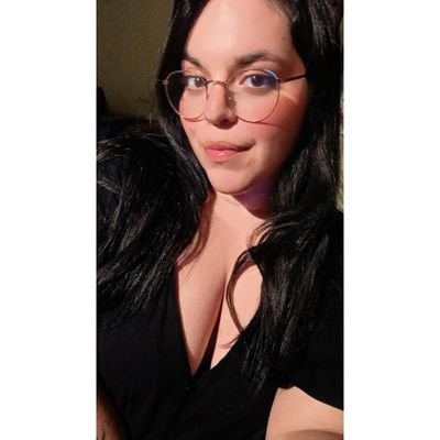 camiwaaaaat's profile picture. Colocolina y bien a la izquierda. Viuda de #Supernatural. Fundadora del Frente Patriótico Matías Ariel Fernández Fernández. 🖤🤍