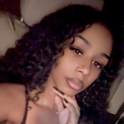 NiaNiaXx_'s profile picture. #longlivemysisters♡