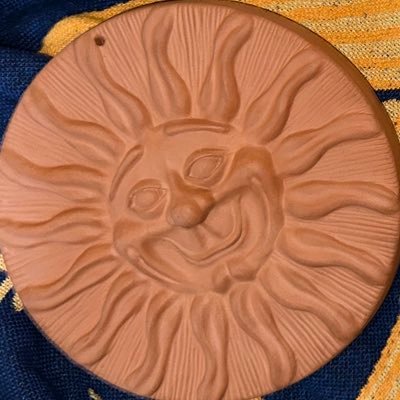 m0thb0ye's profile picture. 