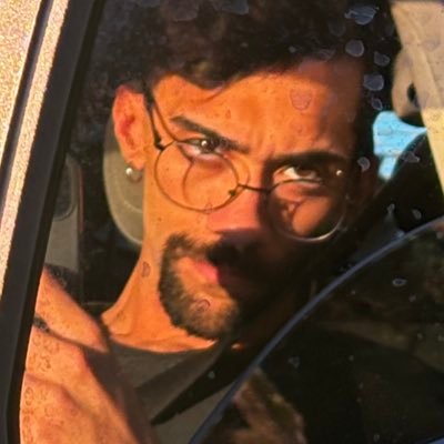 gabegabinho's profile picture. vivo num aquário de rodinhas