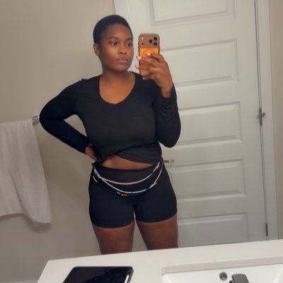 ajebo_nerd's profile picture. First, I am Igbo. Half Human, Half Amazing . Panda on the outside, Freakazoid on the Inside. #Arsenal #DataEngineer #DataGovernance #WomenInData