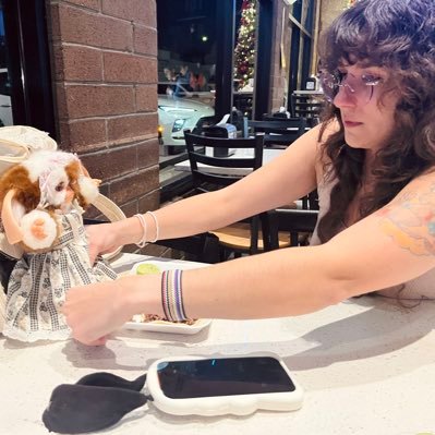 nuigloomi's profile picture. Howdy!👋 from COMFY CENTRAL! 💝🧸 I love toys, anime & cats!💖🐾 HAPPY + CUTE THINGS 💞 Don’t be sad!✋🙈🙉❤️ ぬいぐるみ 大好き!🥰 #ぬい撮り