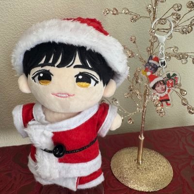 strawberry_put's profile picture. ウンビンちゃん好きから「恋慕」にてロウン君沼落ち。誠実さ、謙虚さ、可愛さに触れ。もう大好き。関西圏奈良在住BBAです。BBAでも良ければ仲良くして下さいねーフォロー歓迎#ROWOON#ロウン