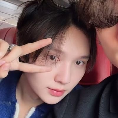 viveeneeviv's profile picture. @harit_keng @nampingnapat 🦆🐰 ชีวิตนี้ขอยอมแค่เก่งน้ำปิง ส่วนมึงเดี๋ยวเจอกัน (ใช้เป็นแอคหลักแล้ว) KNP 1Y10M TO 150Y