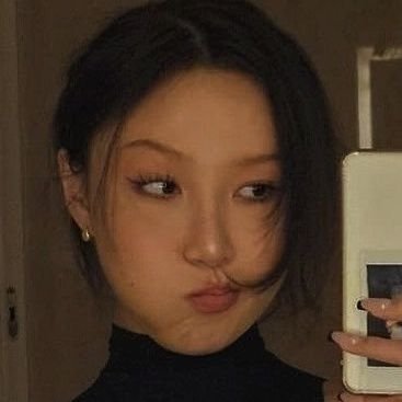 hwasatanas's profile picture. as vezes eu me pergunto o que a lady gaga faria no meu lugar ai eu vou la e minto