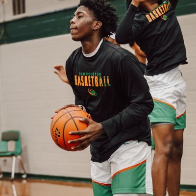 OfficalTorreon's profile picture. SG/SF | 6’0 | 181 | Sam Houston High School | Texas Panthers AAU | San Antonio Texas | 2028 | torreonlawson6@gmail.com